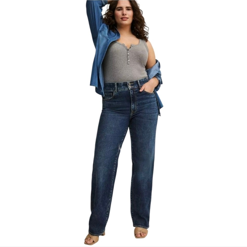 Torrid Mid Rise Straight Leg Stretch Women's Blue Jeans Plus Size 22 S SHORT